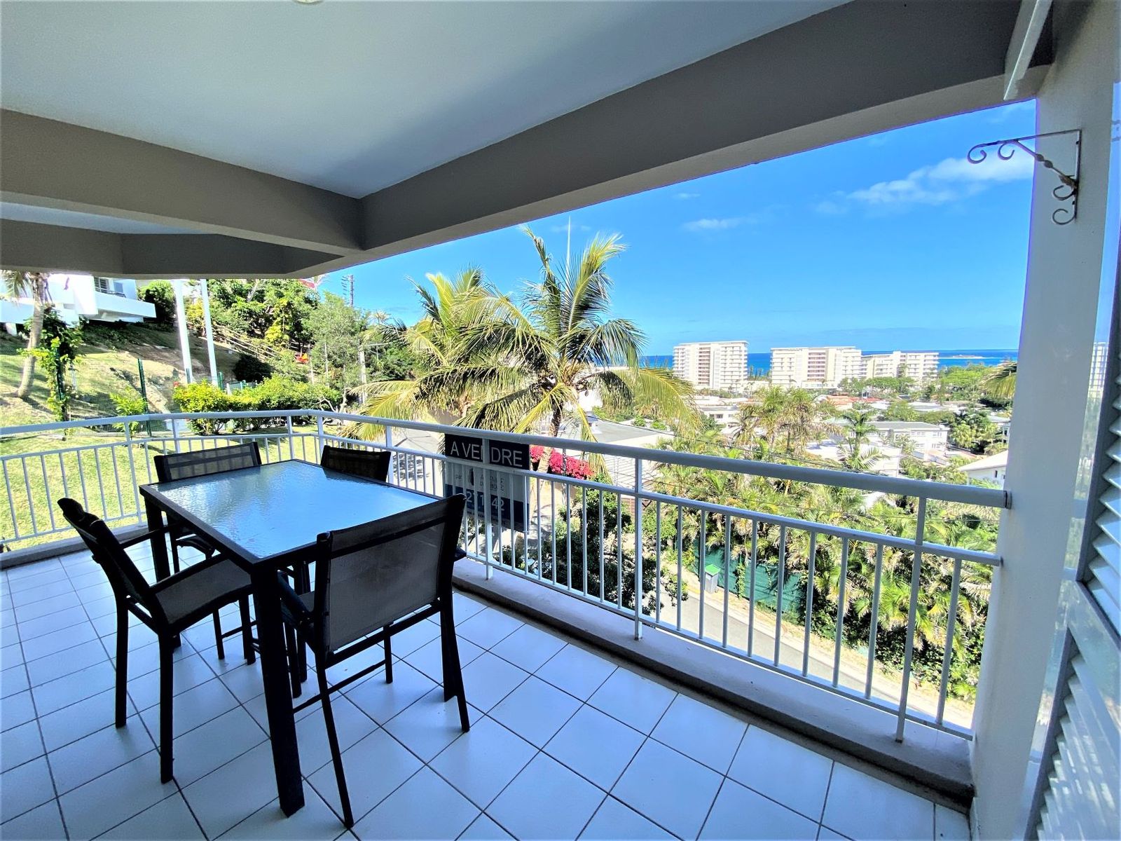 F2 Anse Vata - 47 m² - 138 000 XPF/mois