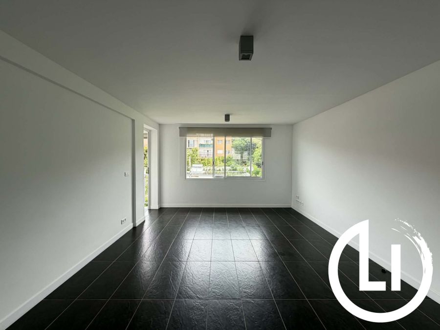 Appartement 3 pièces 63 m², Haut-Magenta — 20 000 000 CFP — photo 2