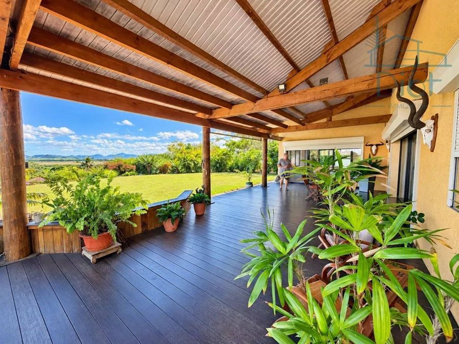 Villa 4 pièces 170 m², Port-Ouenghi — 52 900 000 CFP — photo 4
