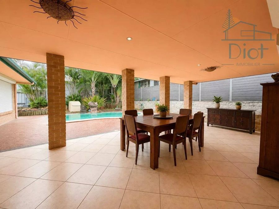 Villa 5 pièces 214 m², Ouémo — 49 900 000 CFP — photo 3