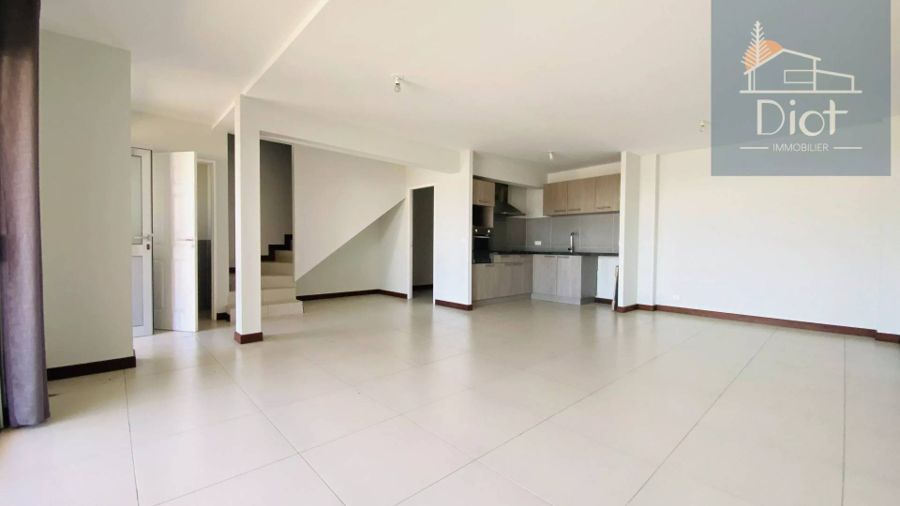 Appartement 3 pièces 82 m², Païta — 20 000 000 CFP — photo 5
