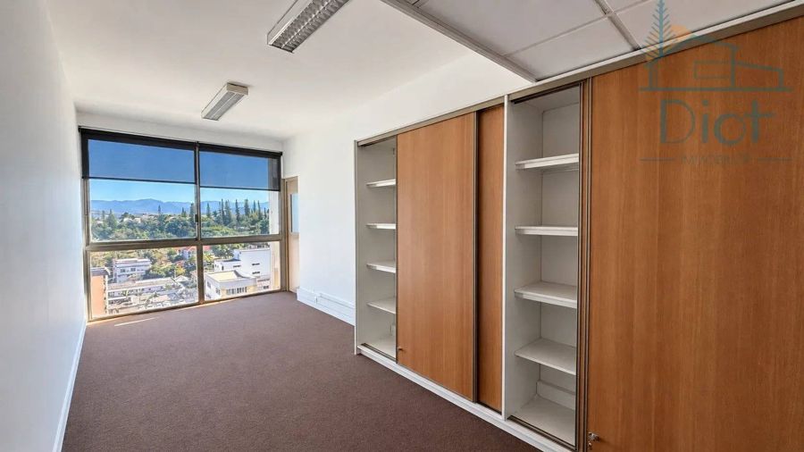 Bureau 5 pièces 143 m², Centre-Ville — 143 000 CFP — photo 3
