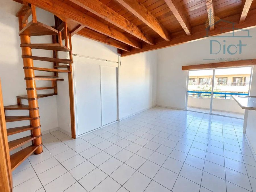 Appartement 1 pièce 54 m², Centre-Ville — 86 000 CFP charges comprises — photo 3