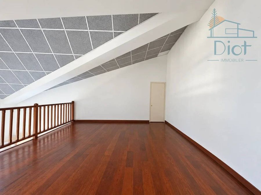 Appartement 1 pièce 54 m², Centre-Ville — 86 000 CFP charges comprises — photo 5