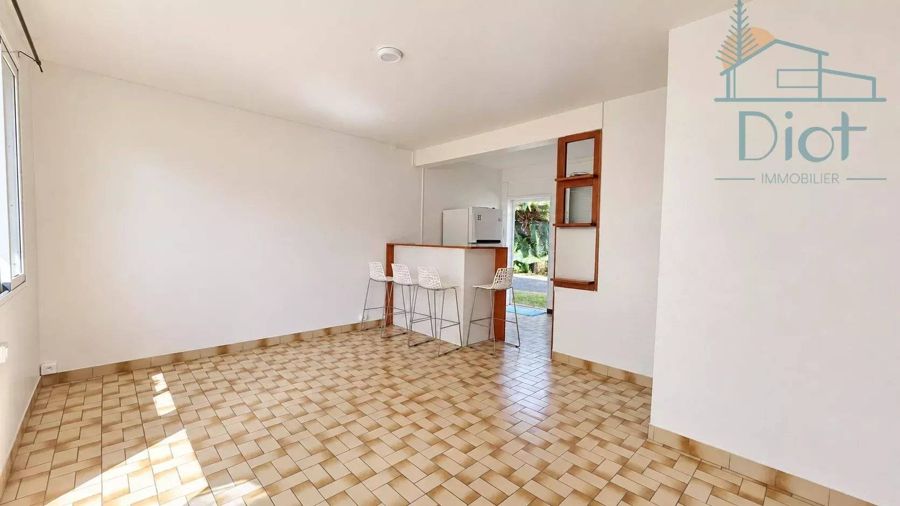 Appartement 3 pièces 55 m², Boulari — 83 500 CFP charges comprises
