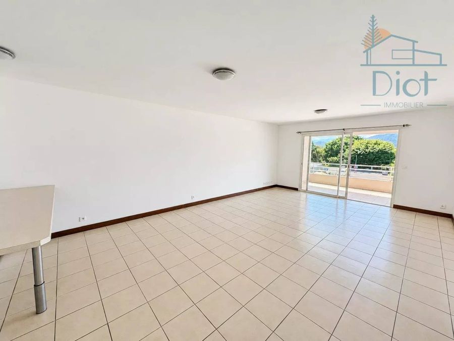 Appartement 3 pièces 84 m², PK7 — 119 000 CFP charges comprises — photo 2