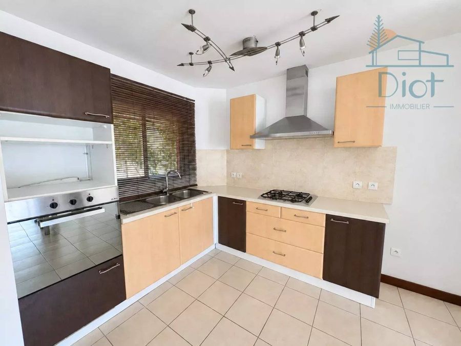 Appartement 3 pièces 84 m², PK7 — 119 000 CFP charges comprises — photo 3