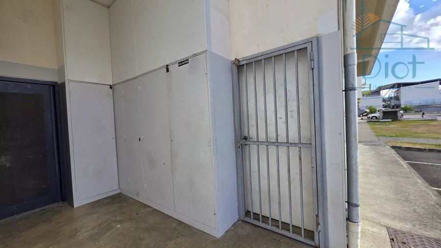 Local commercial 73 m², Koutio — 275 000 CFP — photo 2