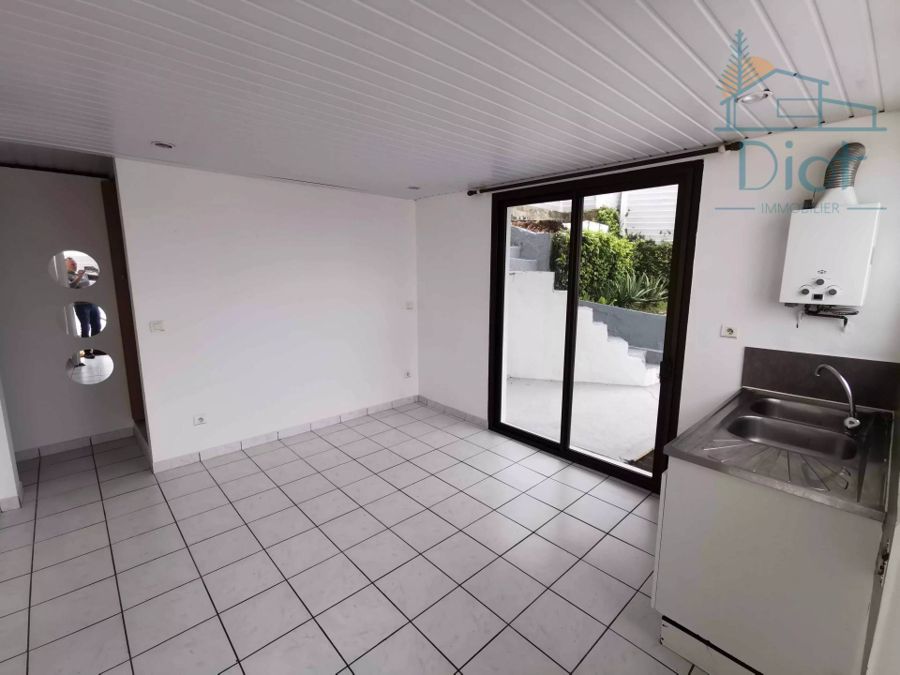 Appartement 2 pièces 34 m², Sainte-Marie — 73 000 CFP charges comprises