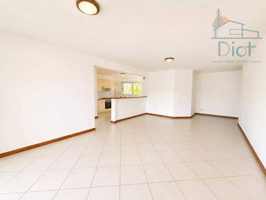 Appartement 3 pièces 82 m², Ouémo — 178 000 CFP charges comprises — photo 3