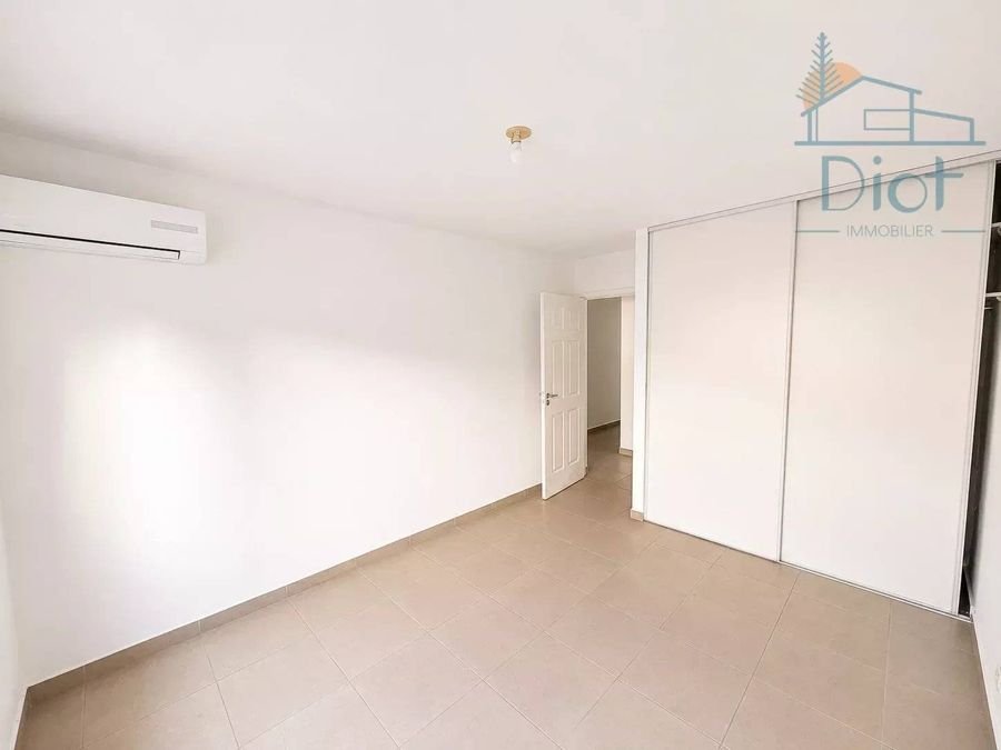 Appartement 4 pièces 111 m², Boulari — 104 900 CFP charges comprises — photo 5
