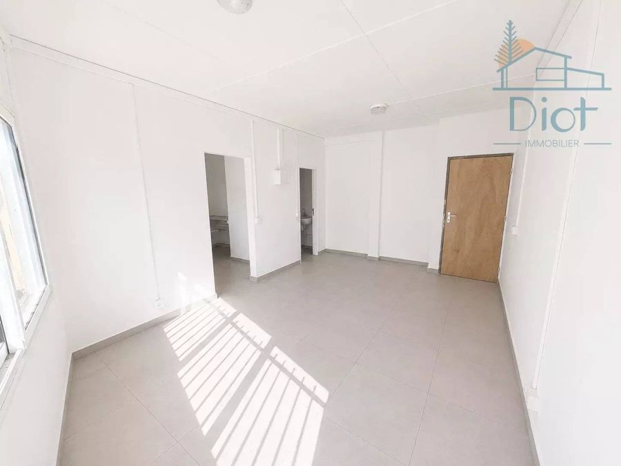 Appartement 1 pièce 30 m², Nouméa — 55 000 CFP charges comprises — photo 2