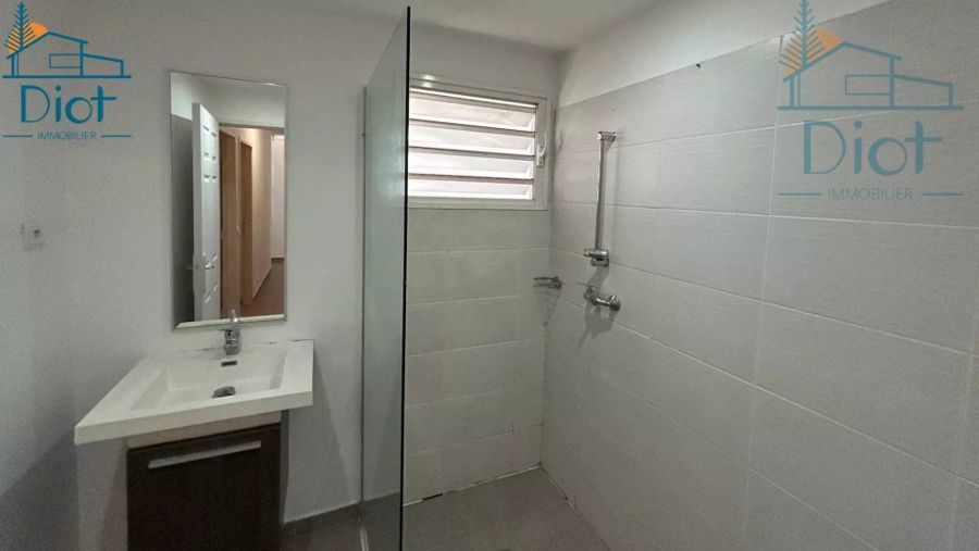 Appartement 3 pièces 92 m², Boulari — 92 400 CFP charges comprises — photo 5