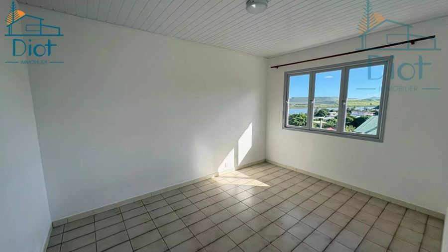 Appartement 3 pièces 70 m², Ducos — 90 000 CFP charges comprises — photo 2