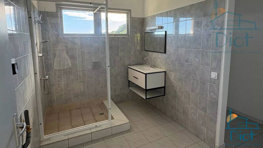 Appartement 3 pièces 70 m², Ducos — 90 000 CFP charges comprises — photo 3
