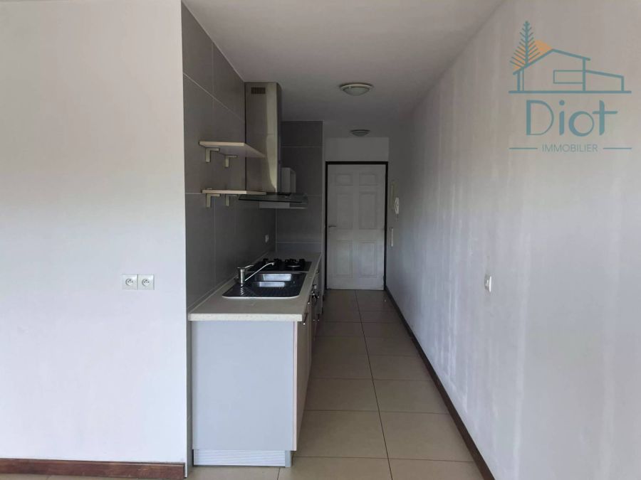 Appartement 2 pièces 40 m², PK6 — 73 000 CFP charges comprises — photo 3