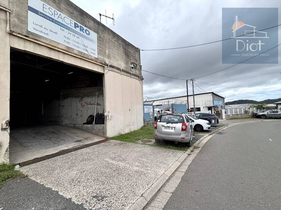 Entrepôt 894 m², Ducos — 760 000 CFP — photo 2