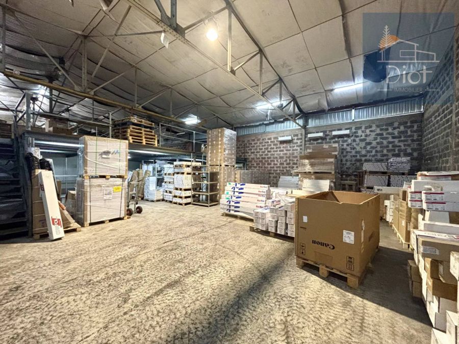 Entrepôt 894 m², Ducos — 760 000 CFP — photo 5
