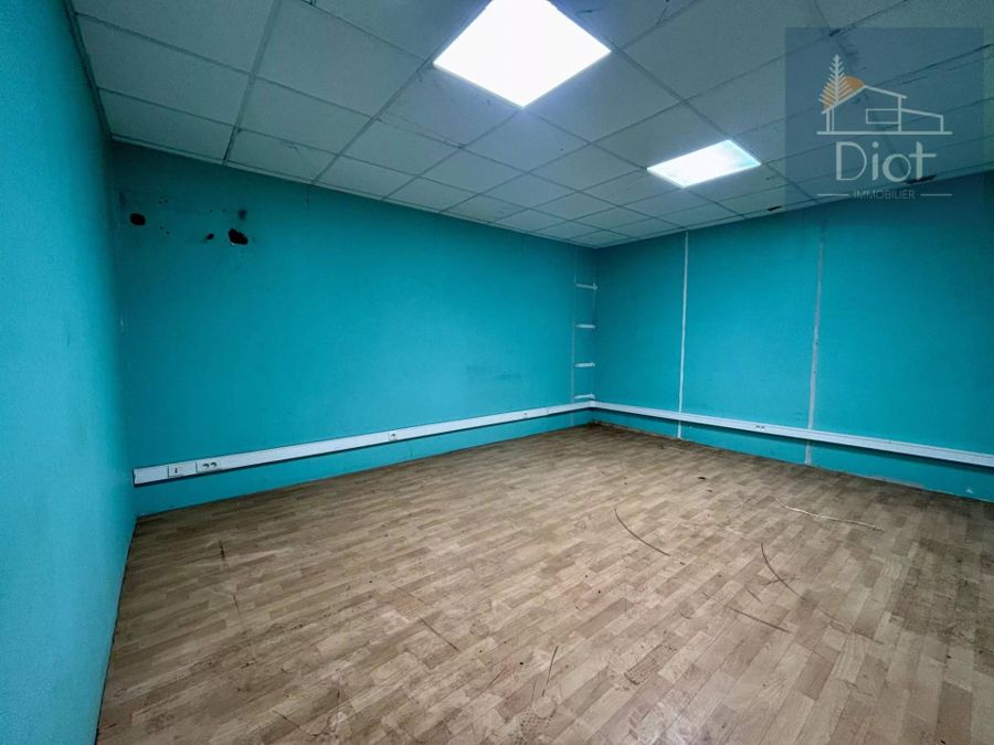 Entrepôt 100 m², Ducos — 80 000 CFP — photo 3