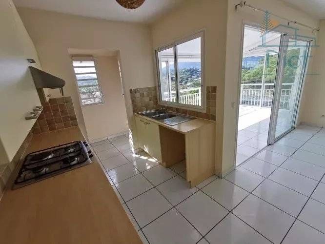Appartement 3 pièces 74 m², PK7 — 110 000 CFP charges comprises — photo 3