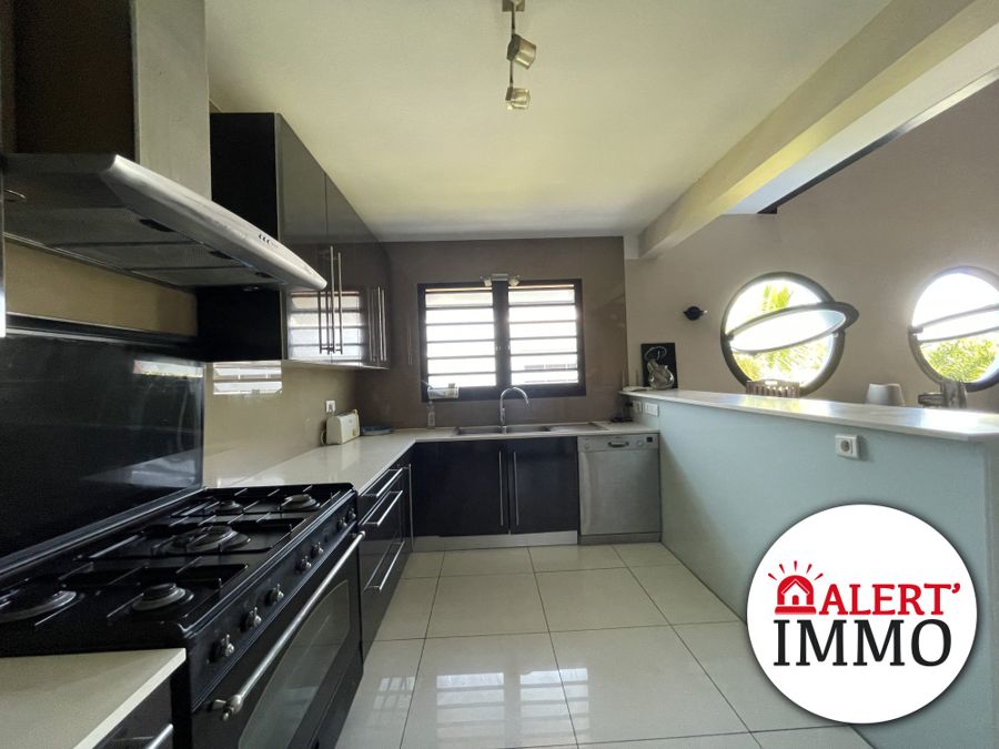 Appartement 3 pièces 135 m², Ouémo — 37 000 000 CFP — photo 4