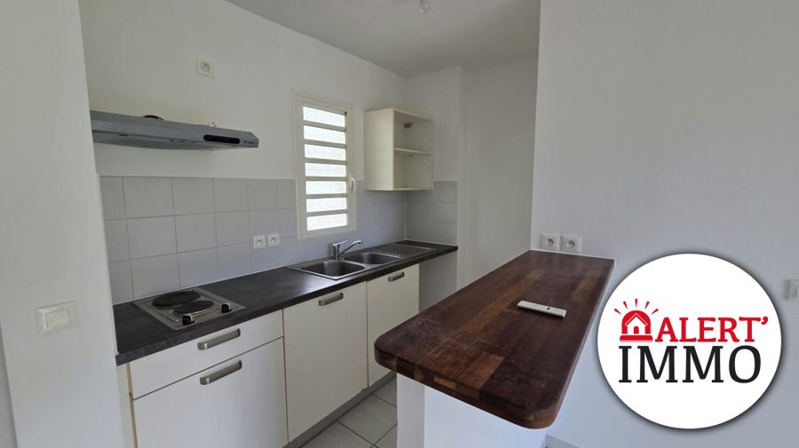 Appartement 2 pièces 44 m², Yahoué — 56 000 CFP — photo 3