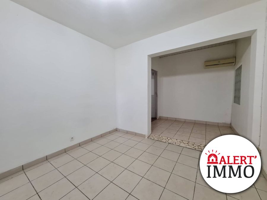 Local commercial, Yahoué — 17 990 000 CFP — photo 2