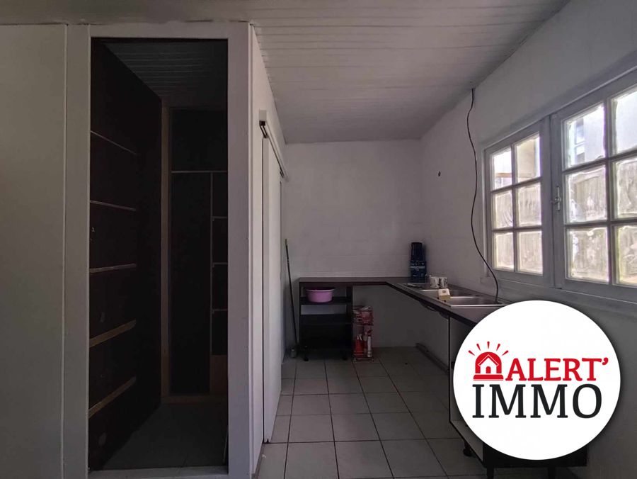 Local commercial, Faubourg Blanchot — 90 000 CFP — photo 4