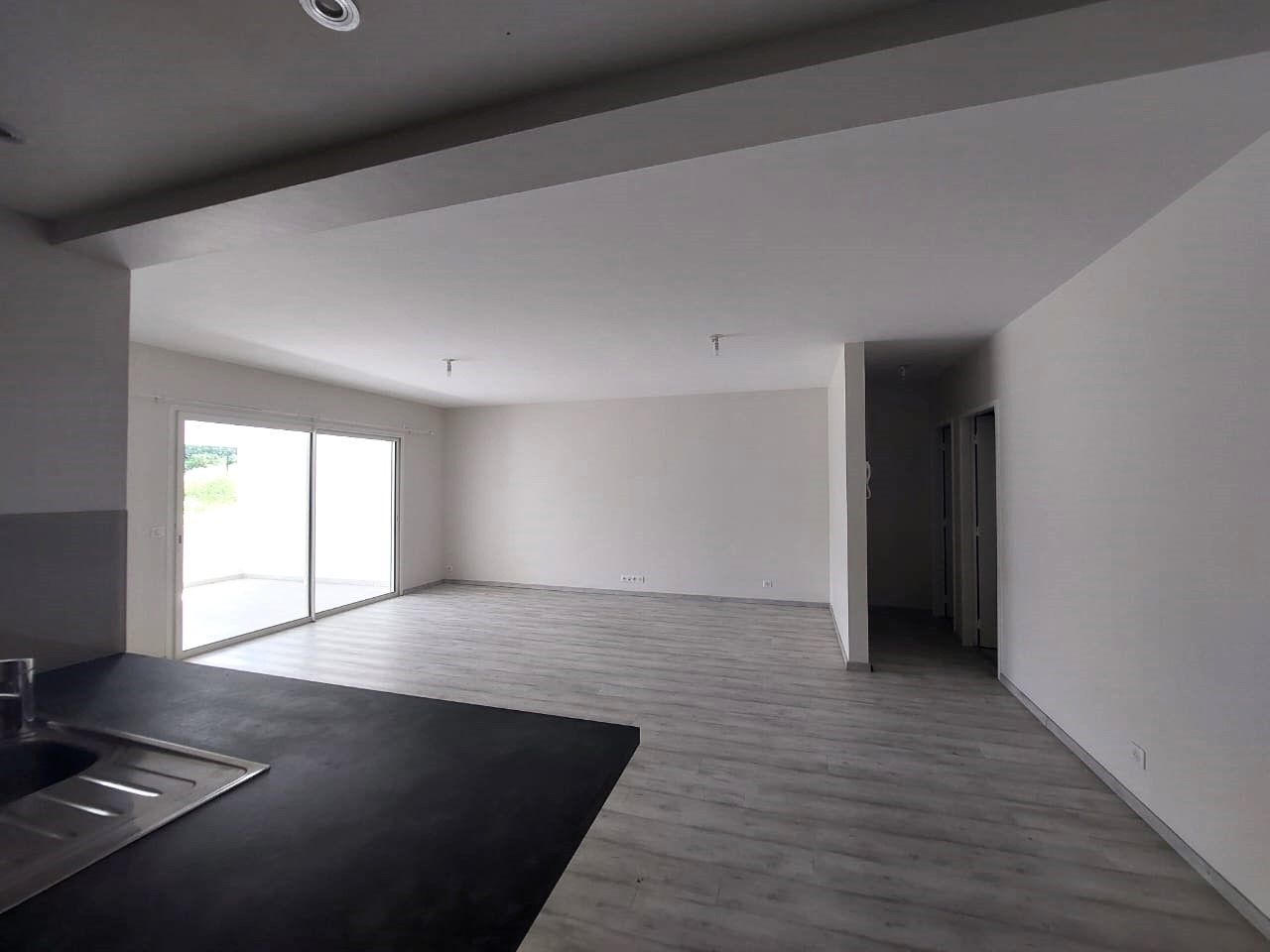 F3 Dumbéa-sur-Mer - 79.29 m² - 96 000 XPF/mois