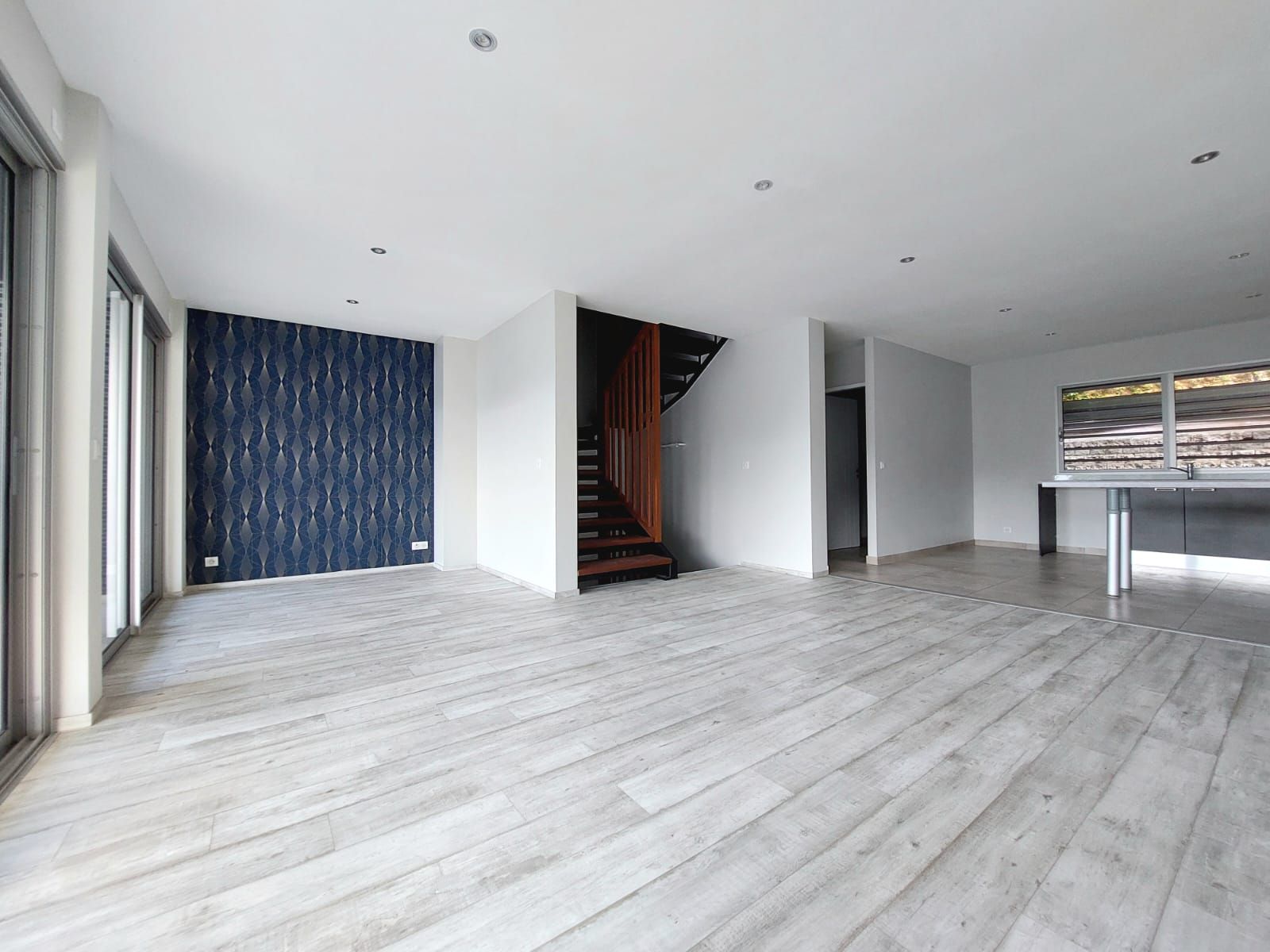 Villa F4 Triplex Boulari - 100 m² - 140 000 XPF/mois